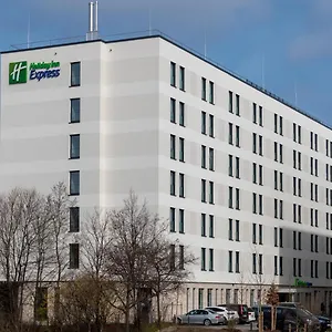 holiday-inn-express-munich-north-an-ihg.com-bavaria.com/