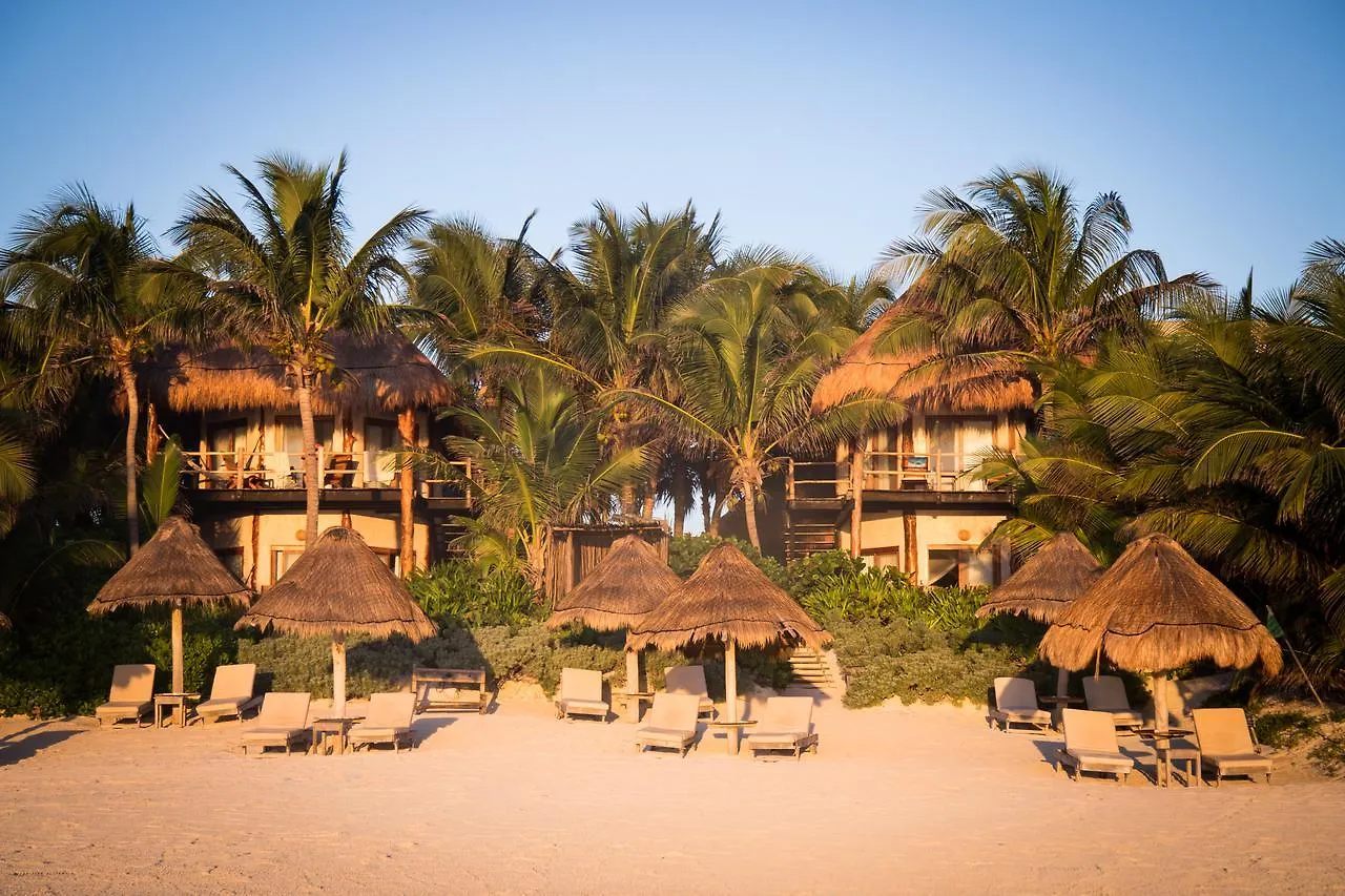 Encantada Tulum 4*,